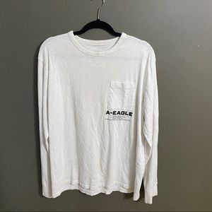 White American Eagle long sleeve